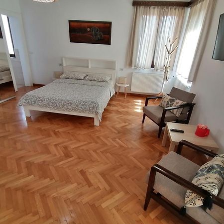 Apartament Casa Bologna Braszów Pokój zdjęcie